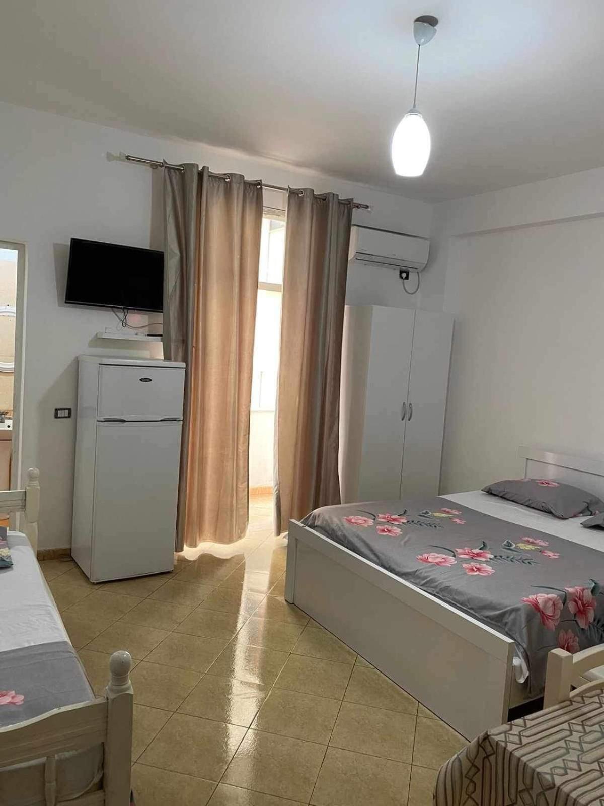 Elio'S Room Durrës Exterior foto