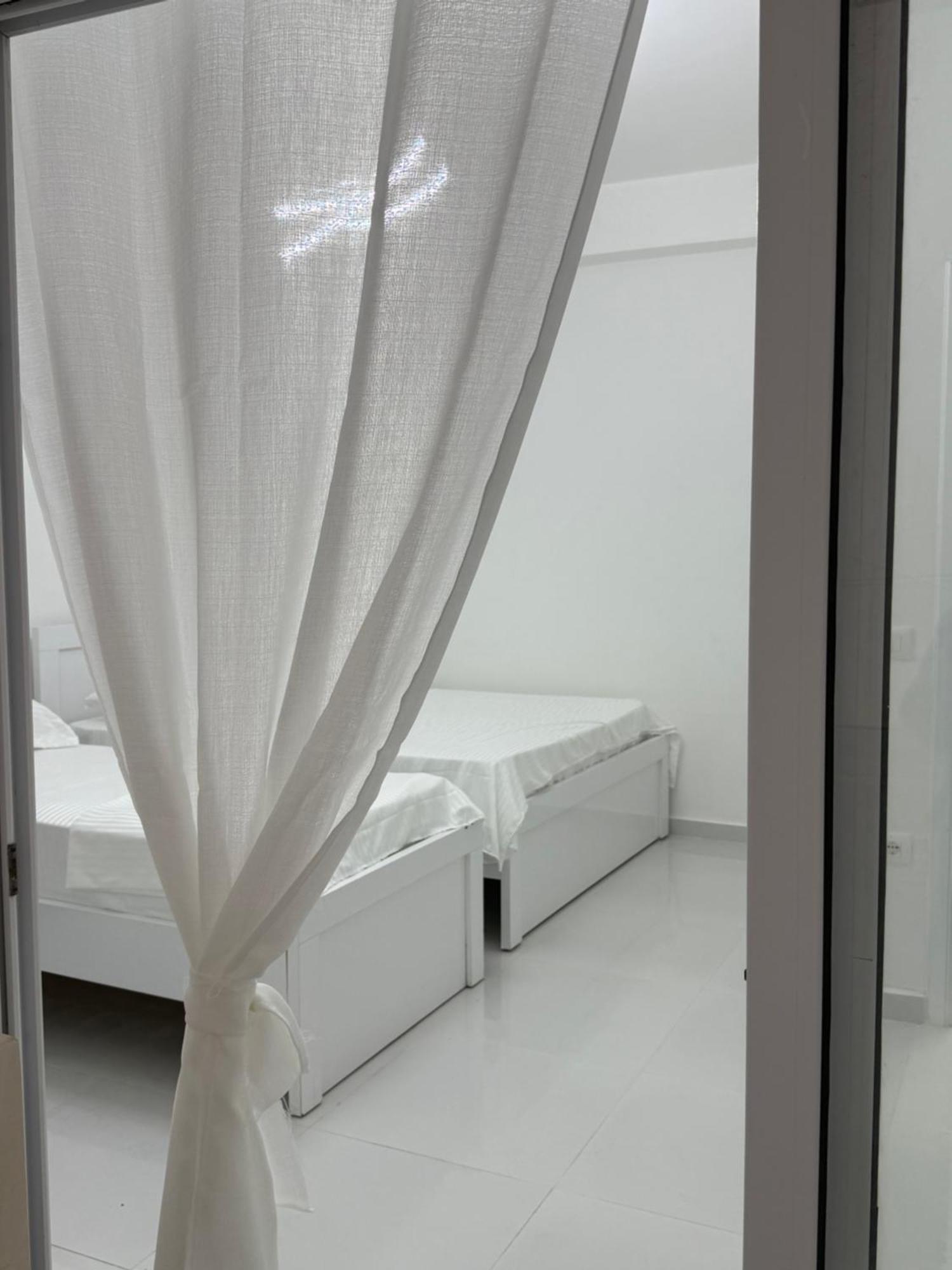 Elio'S Room Durrës Exterior foto