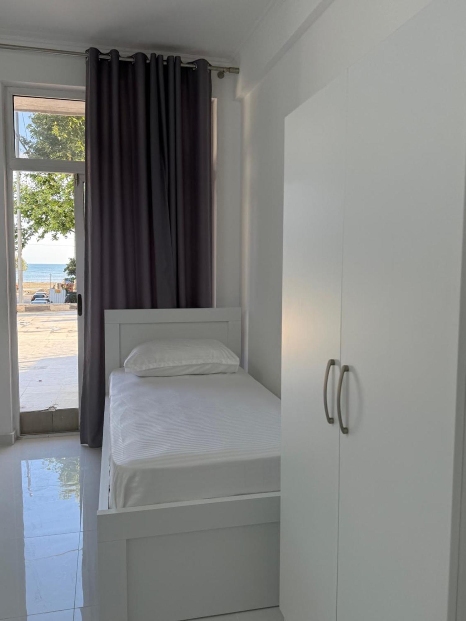 Elio'S Room Durrës Exterior foto